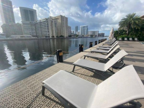 1B 1B apartment in Miami Beach 06A